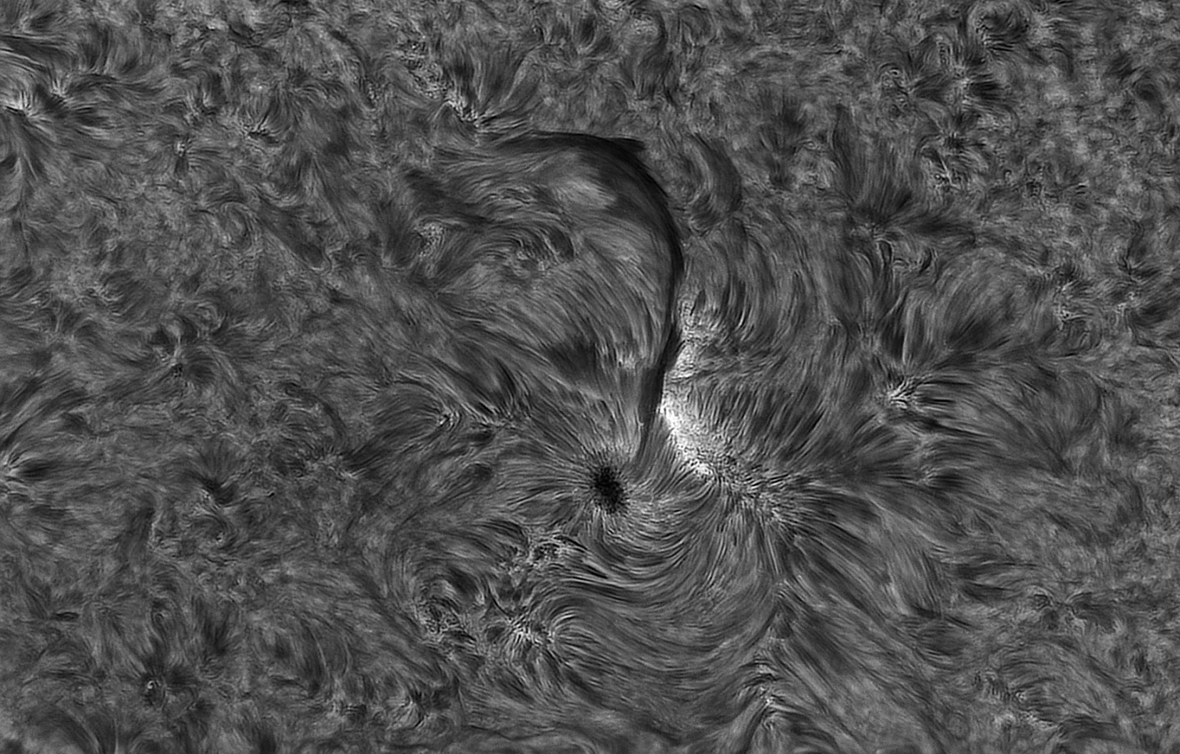 AR12718-2018-08-16-UT06h-22m-280mm-ARIES-DERF-656nm-Basler-1920.jpg