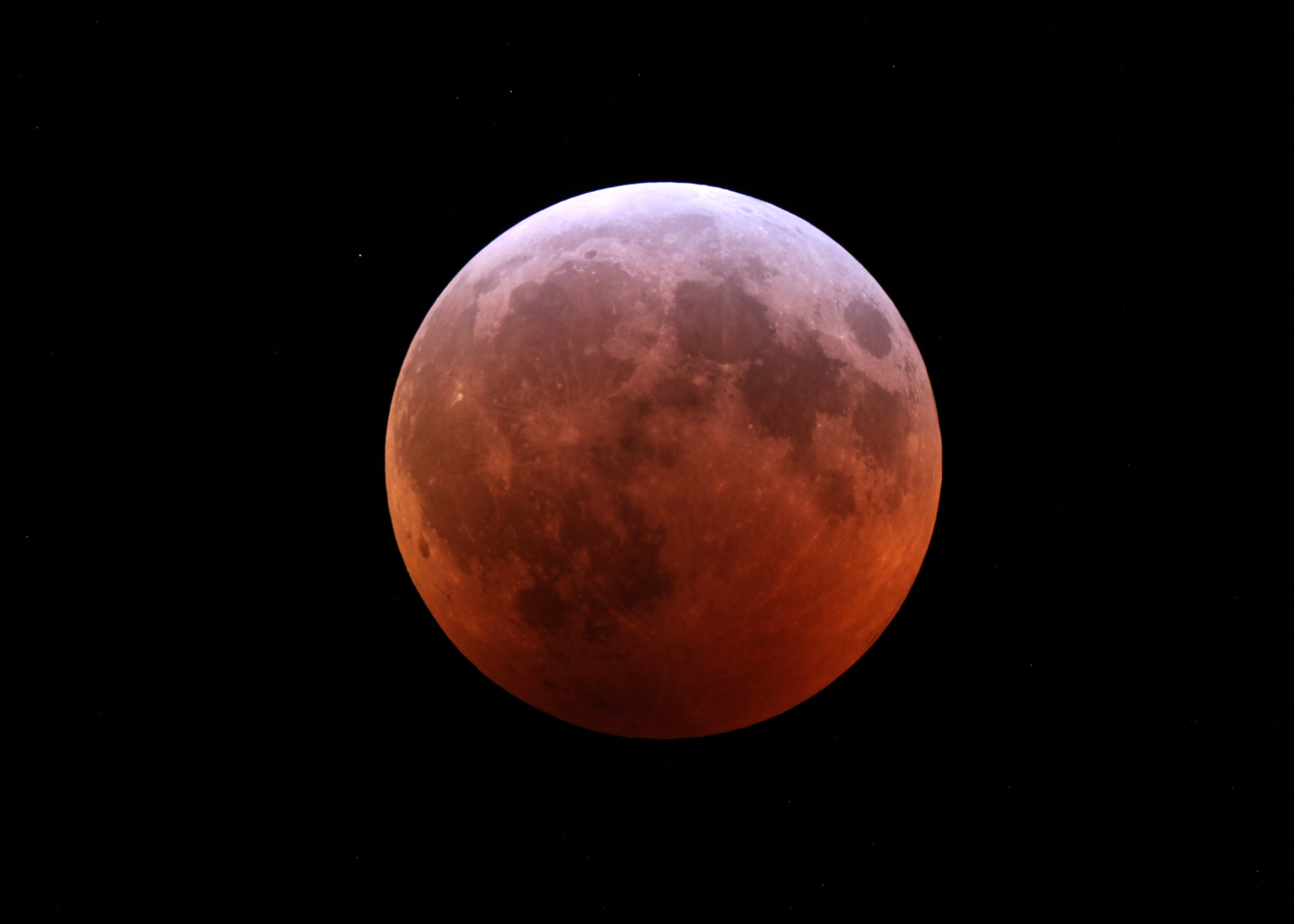 lunar_total_eclipse_20190121_0506UTC_TEC140_5D_2s.jpg