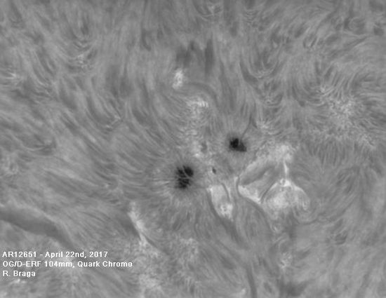 AR12651_20170422c.jpg