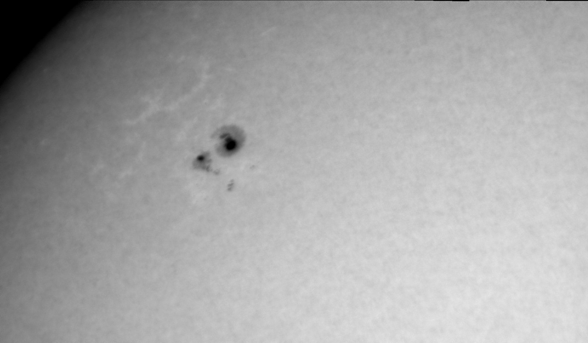 Sun WL_18_50_16_IR_pass_685_nm.jpg