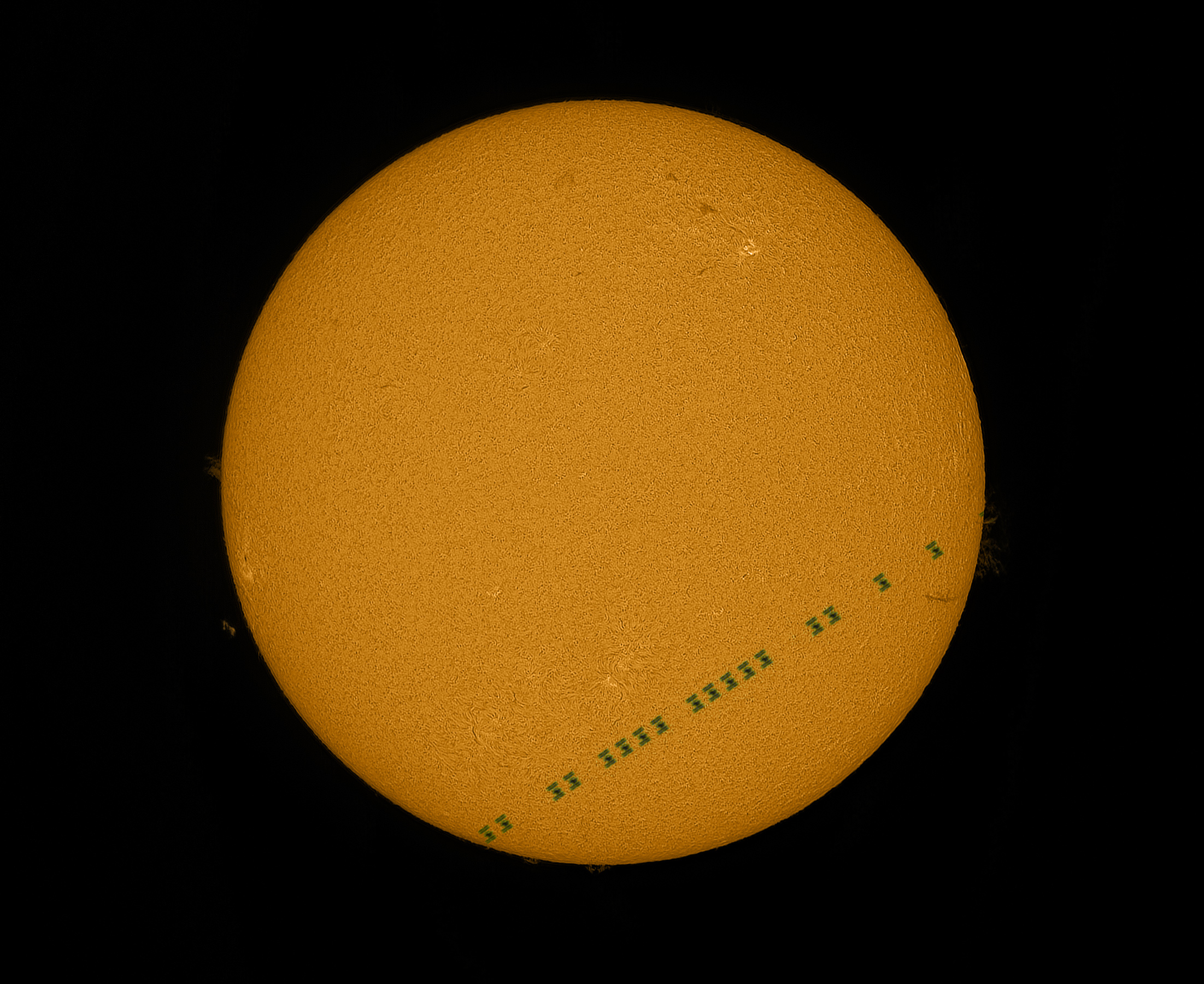 S20210613-ISS-10h05UT-sm40DS-fs60-bf10-gpx1.7-asi178mm.jpg