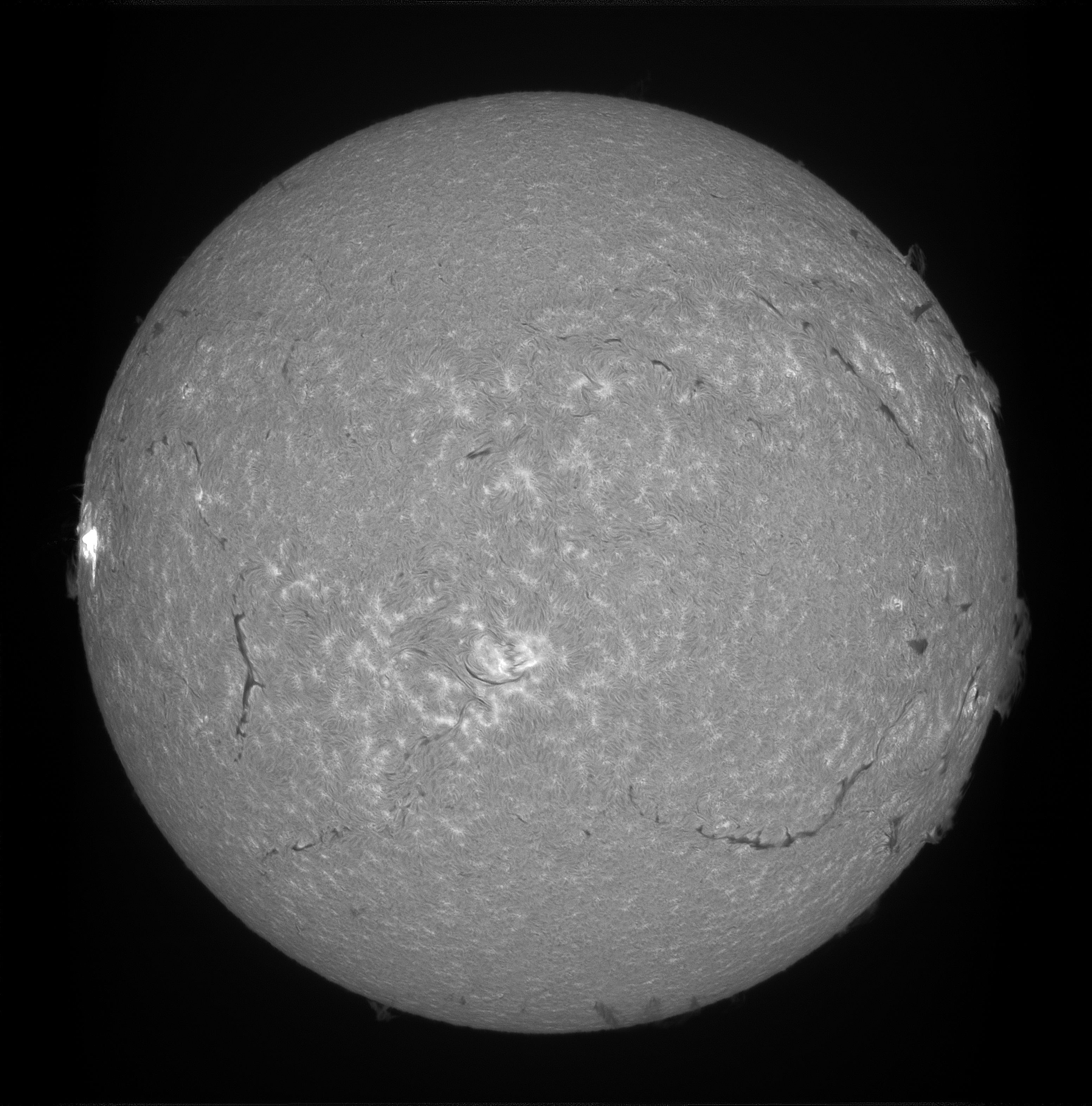 H-alpha SHG. 100mm aperture. Stack of 30 of 50 scans. Data collected between 21:37 and 22:02 UTC.