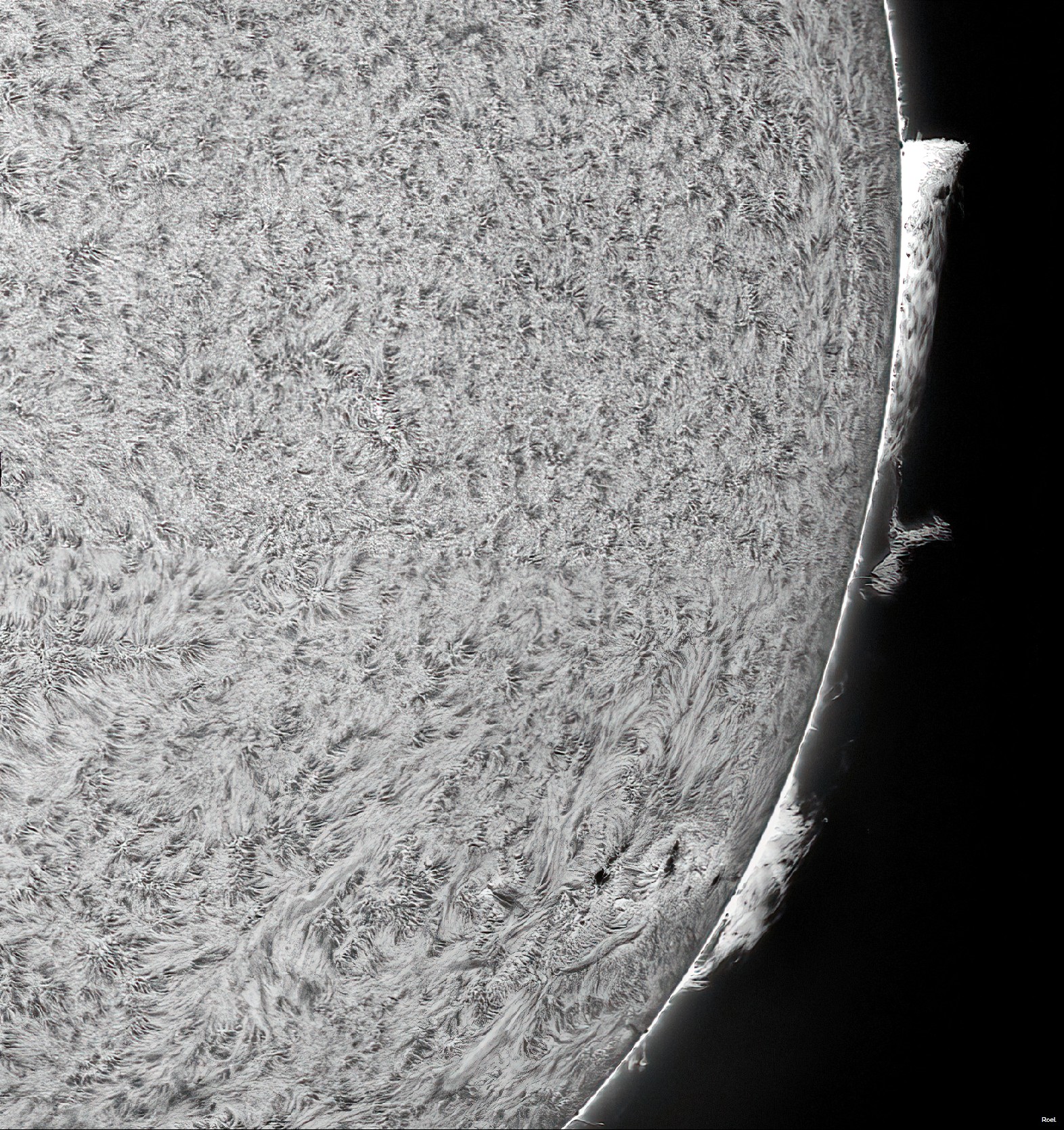 Mosaico solar del 1 de Mayo 2024-Stellarvue-Daystar-1az-pos-90%.jpg
